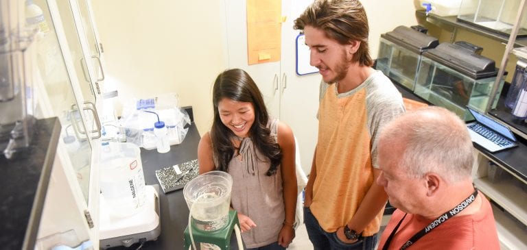 McGrew Hosts Alumnus and his Students for Research Experiences