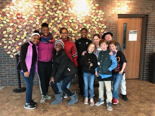 Belmont Students Volunteer Throughout Nashville for MLK Joint Day of Service