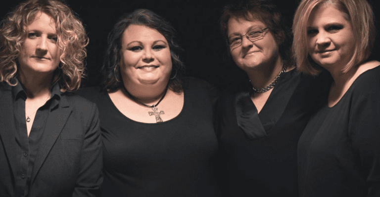 Dishman’s Band Sister Sadie Makes History Again, Wins IBMA Award for Entertainer of the Year