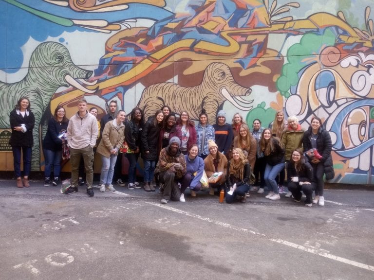 Interdisciplinary Learning Community Participates in Urban Immersion with Open Table Nashville