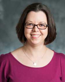 Fuson Receives Deanna Nipp-Kientz Memorial Librarian Award